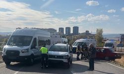 Kırıkkale'deki trafik kazasında 4 kişi yaralandı