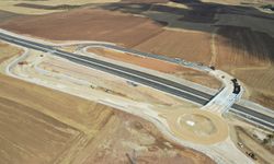 Kırşehir Kaman'a 2,7 milyar liralık kara yolu yatırımı