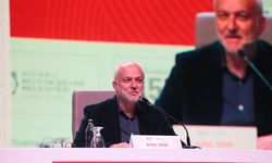 Kocaeli Kitap Fuarı'nın ilk gününde söyleşi ve imza etkinlikleri gerçekleştirildi