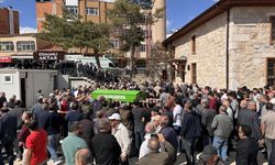 Konya'da trafik kazasında hayatını kaybeden öğretmenin cenazesi toprağa verildi
