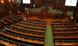 Kosova'da Albin Kurti'nin başkanlığındaki yeni hükümet meclisten güvenoyu alamadı