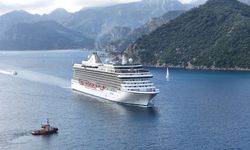 'Marina' kruvaziyeri 1193 yolcusuyla Marmaris'e geldi