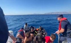 Marmaris açıklarında 22 düzensiz göçmen kurtarıldı