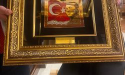 MHP Genel Başkanı Bahçeli'den Cumhurbaşkanı Erdoğan'a anlamlı hediye