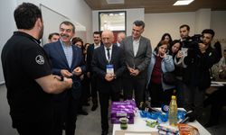 Milli Eğitim Bakanı Tekin'den Zeka ve Yetenek Kongresi'ndeki atölyelere ziyaret