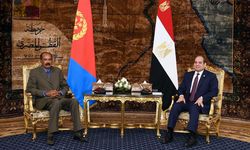 Mısır Cumhurbaşkanı, Eritre Devlet Başkanı ile Sudan krizi ve Kızıldeniz'in güvenliğini görüştü