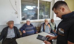 Mobil AK Parti İletişim Merkezi ekibi İzmir'de kırsal mahalleleri ziyaret etti