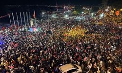 Muğla'da Cumhuriyet'in 102. yılı fener alayıyla kutlandı