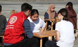 Sakarya'ya gelen 'Geleneksel Oyunlar Tırı' 2 bin kişiyi geçmişin oyunlarıyla buluşturdu
