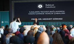 Samsun'da 'İlimlerin Tecdidi Bağlamında Hadis İlminde Yenilik Çabaları' konferansı