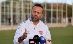 Sivasspor Teknik Direktörü Korkmaz'dan 'istifa' açıklaması: