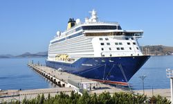 'Spirit of Adventure' isimli kruvaziyer Bodrum'a geldi