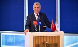 Ticaret Bakanı Bolat, İSTOÇ esnafıyla bir araya geldi: