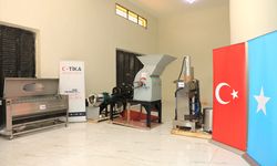 TİKA'dan Somali'deki manyok üreticilerine ekipman desteği