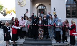 Türk Kızılayın 'Türkiye Yüzyılı Kadınları' sergisi Ankara'da açıldı