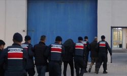 Yasa dışı bahis ve yatırım danışmanlığı dolandırıcılarına yönelik 9 ildeki operasyonlarda 21 şüpheli yakalandı