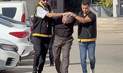 Adana'da bir kişiyi sokakta pompalı tüfekle vurarak öldüren zanlı tutuklandı