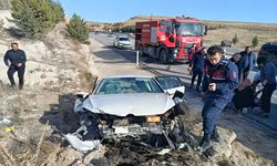 Afyonkarahisar'daki trafik kazasında 1 kişi öldü, 2 kişi yaralandı