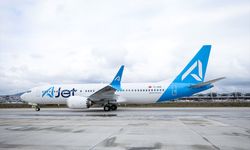 AJet'in 2 yeni 'Boeing 737-8 MAX' uçağı İstanbul'a geldi