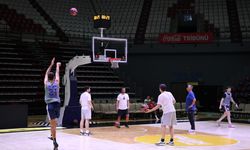Anadolu Efes, yarın Antalya'da konuk edeceği Bayern Münih maçının hazırlıklarını tamamladı