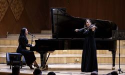 Ankara'da '7 Güzel' müzik grubu 'Zafer Destanı' konseri verdi