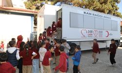 Ankara'da öğrenciler çağırdı, veliler kan bağışına geldi