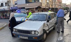 Aydın'da otomobil ile motosikletin çarpışma anı güvenlik kamerasında