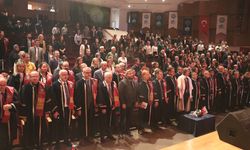 BUÜ'de 2024 Akademik Performans Ödülleri sahiplerini buldu