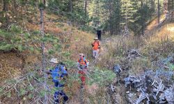 Çankırı'da dağcılar Cumhuriyet'in 102. yılını Ilgaz Dağı'nın zirvesinde kutladı