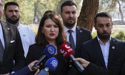 CHP Genel Başkan Yardımcısı Gökçen İzmir'de tutuklu partilileri ziyaret etti