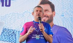 CHP Genel Başkanı Özel, 47. İstanbul Maratonu'nun ödül törenine katıldı: