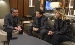 CHP Genel Başkanı Özel, cezaevinden tahliye olan Ahmet Özer ile buluştu