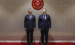 CHP Genel Başkanı Özel, KKTC Cumhuriyet Meclisi Başkanı Öztürkler'i ziyaret etti