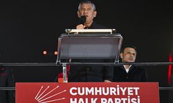 CHP Genel Başkanı Özel, partisinin Ümraniye'de düzenlenen mitingine katıldı