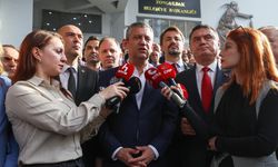 CHP Genel Başkanı Özel, Zonguldak'ta gazetecilerin sorularını yanıtladı: