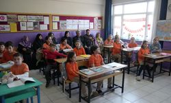 Düzce'de görme engelli öğretmen için sürpriz etkinlik