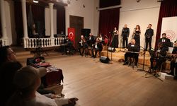 Edirne'de 'El Kaldırma Gönül Al' konseriyle kadına karşı şiddete dikkat çekildi