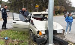 Eskişehir'de iki otomobilin çarpıştığı kazada 2 kişi yaralandı