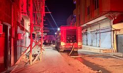 Gaziantep'te 4 katlı rezidansta çıkan yangın kontrol altına alındı
