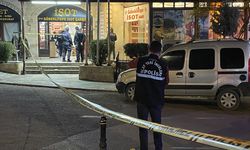 GÜNCELLEME - Şanlıurfa'da iş yerine düzenlenen silahlı saldırıda 1 kişi ağır yaralandı