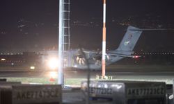 Gürcistan'da düşen askeri kargo uçağında şehit olan askerlerin naaşlarını taşıyan uçak Tiflis'ten ayrıldı
