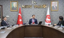 Hatay Valisi Masatlı deprem yaralarının sarılmasına katkı sunan öğretmenleri ağırladı