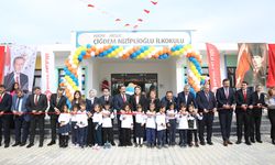 Hatay'da depremde hasar aldığı için yıkılan ilkokulun yeni binası hizmete girdi