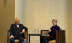 İsviçre Konfederasyonu Başkanı Keller-Sutter, Bern'de uluslararası gazetecilerle bir araya geldi: