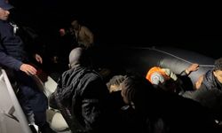 İzmir açıklarında 36 düzensiz göçmen kurtarıldı