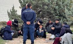 İzmir'de 24 düzensiz göçmen yakalandı