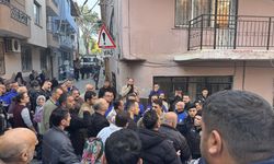 İzmir'de tünel çalışmaları nedeniyle hasar alan evlerin tahliyesi sırasında tartışma çıktı