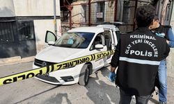 İzmir'de yol verme meselesi yüzünden çıkan silahlı kavgada 1 kişi yaralandı