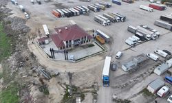 Kapıkule'deki tır kuyruğu sorunu Valiliğin 'gurbetçi otoparkı'nı açmasıyla çözüldü