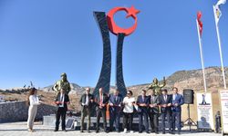 KKTC'de Sarı Çizmeli Mehmet Ağa Anıtı açıldı